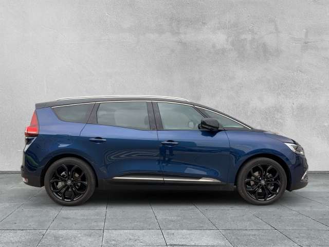 Fahrzeugbild eines Renault Grand Scénic