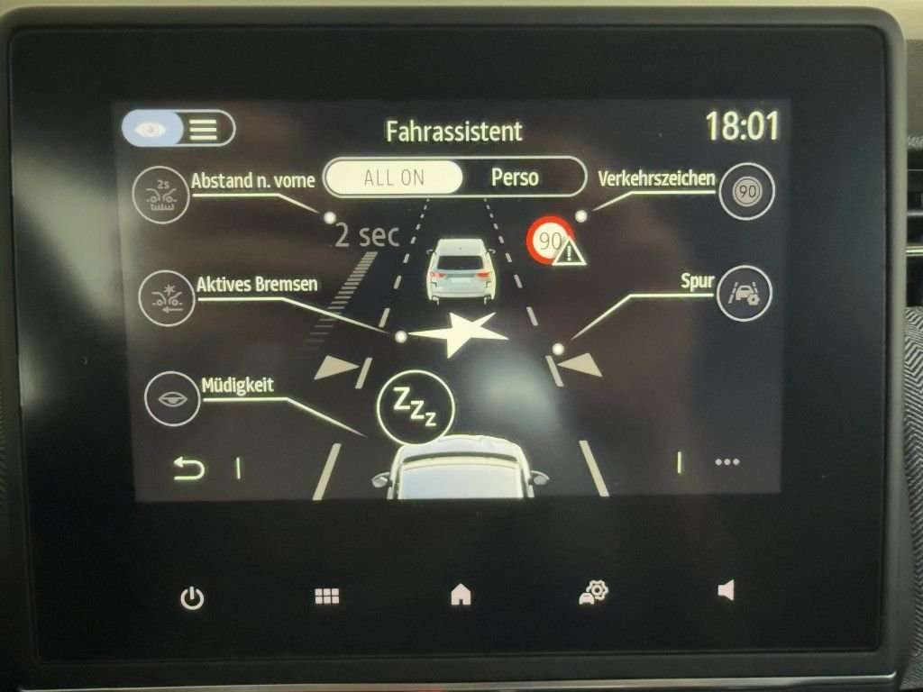 Fahrzeugbild eines Renault Clio