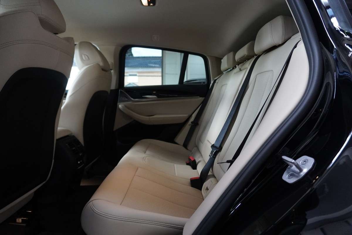 Fahrzeugbild eines BMW X4
