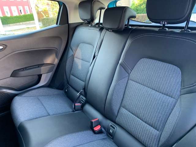 Fahrzeugbild eines Renault Clio