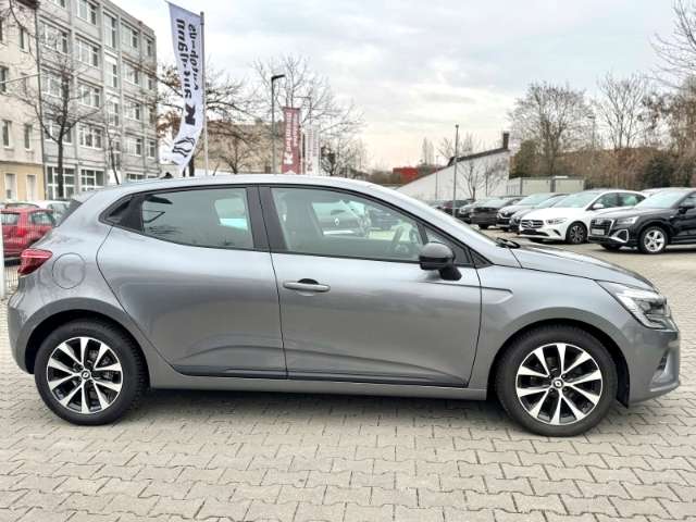 Fahrzeugbild eines Renault Clio