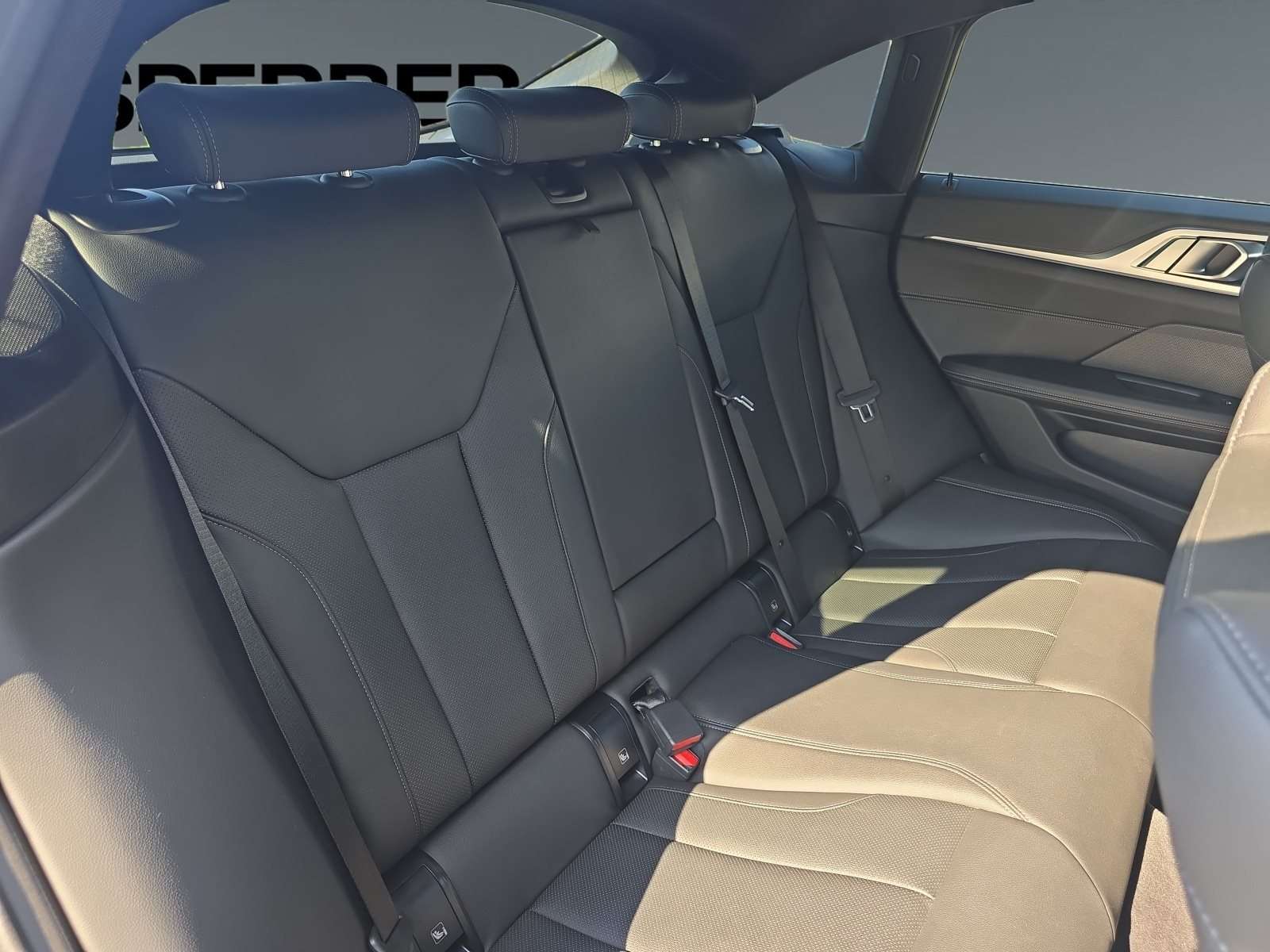 Fahrzeugbild eines BMW i4