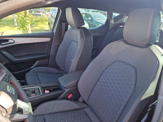 Fahrzeugbild eines SEAT Leon