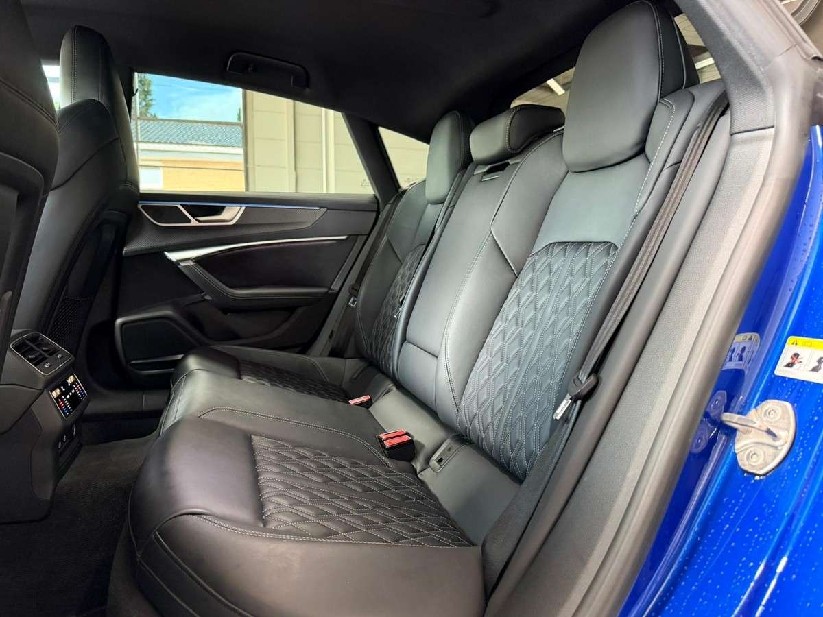 Fahrzeugbild eines Audi S7