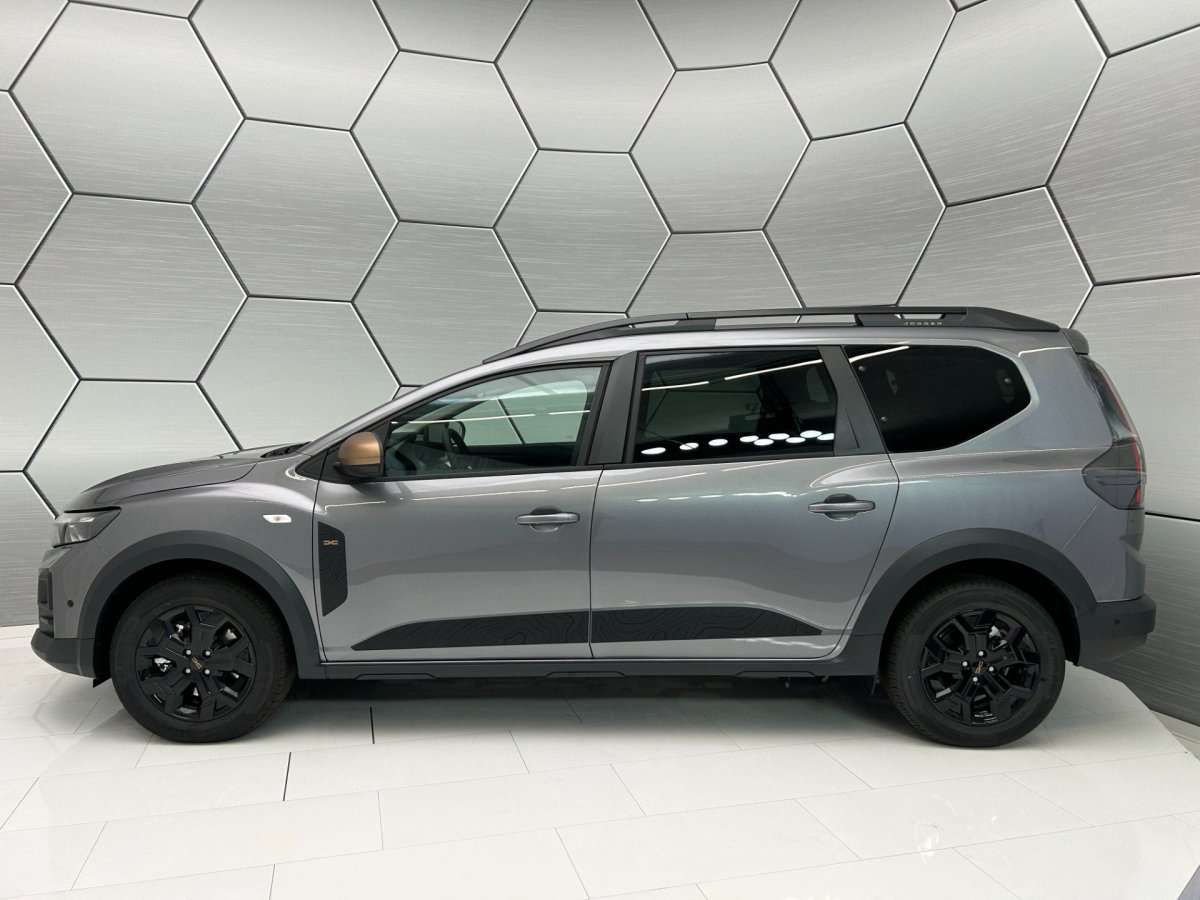 Fahrzeugbild eines Dacia Jogger