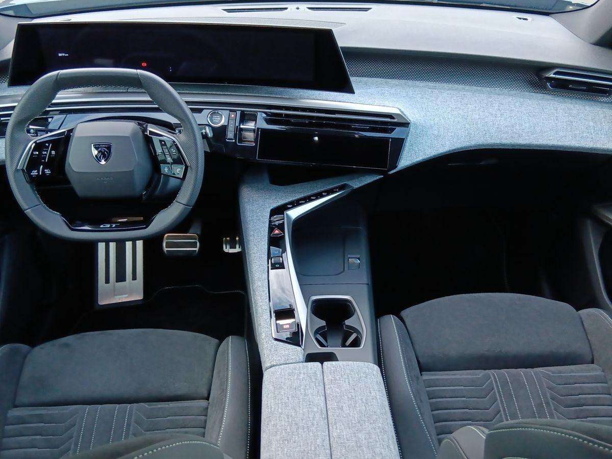 Fahrzeugbild eines Peugeot 5008