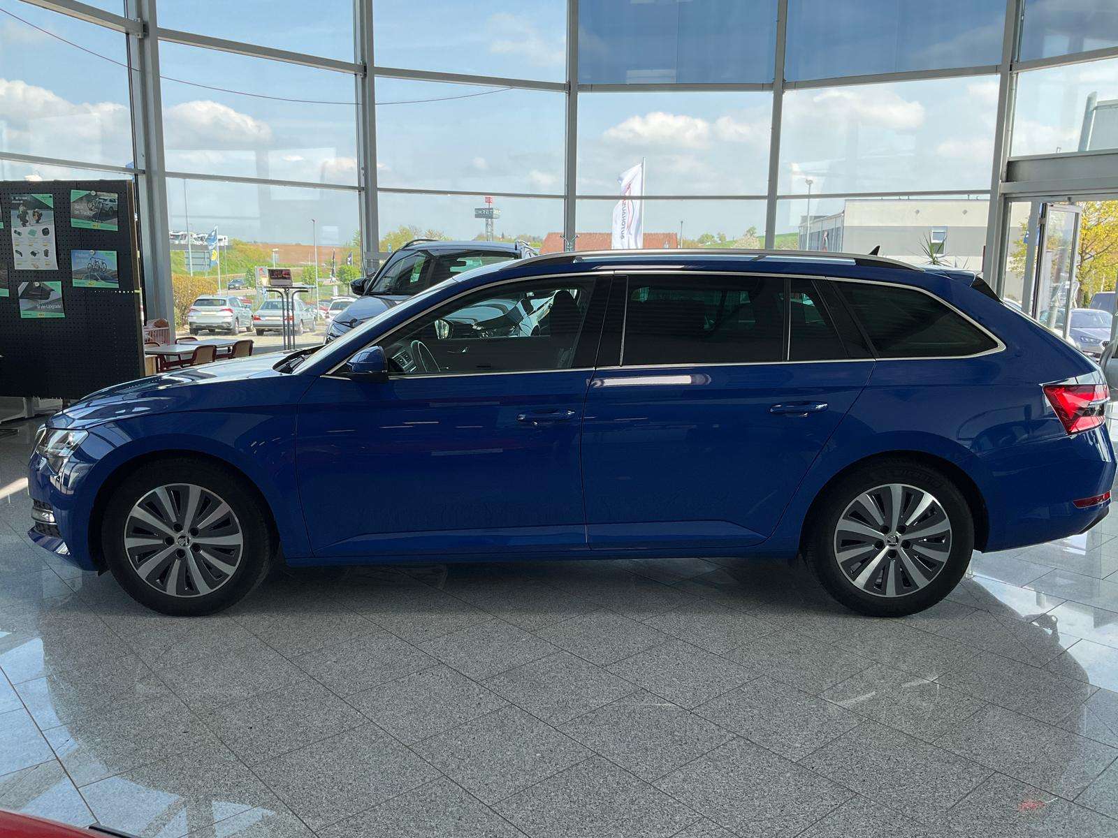 Fahrzeugbild eines Skoda Superb