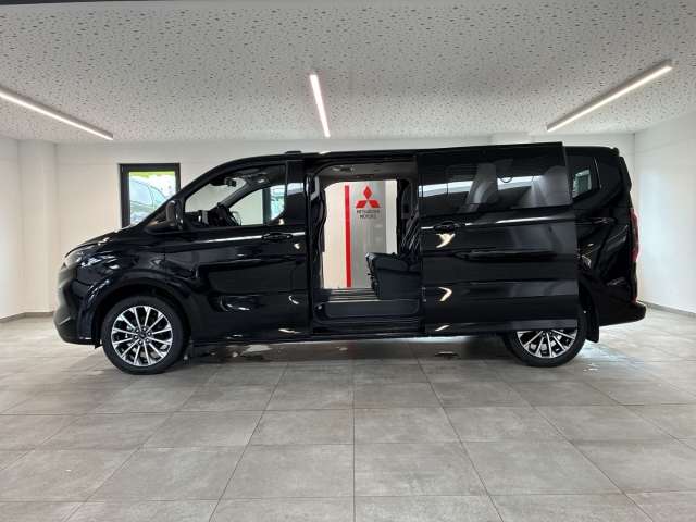 Fahrzeugbild eines Ford Tourneo Custom