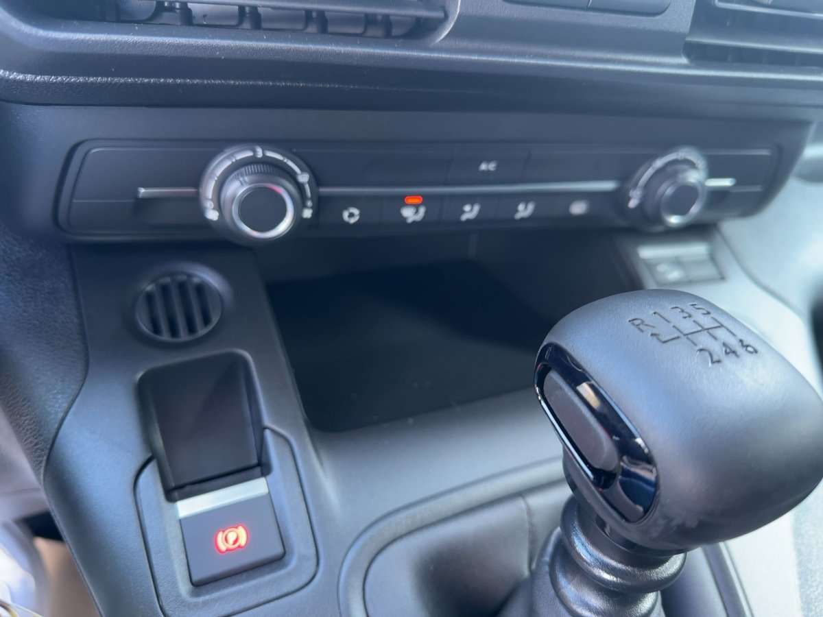 Fahrzeugbild eines Opel Combo