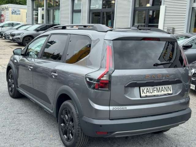 Fahrzeugbild eines Dacia Jogger