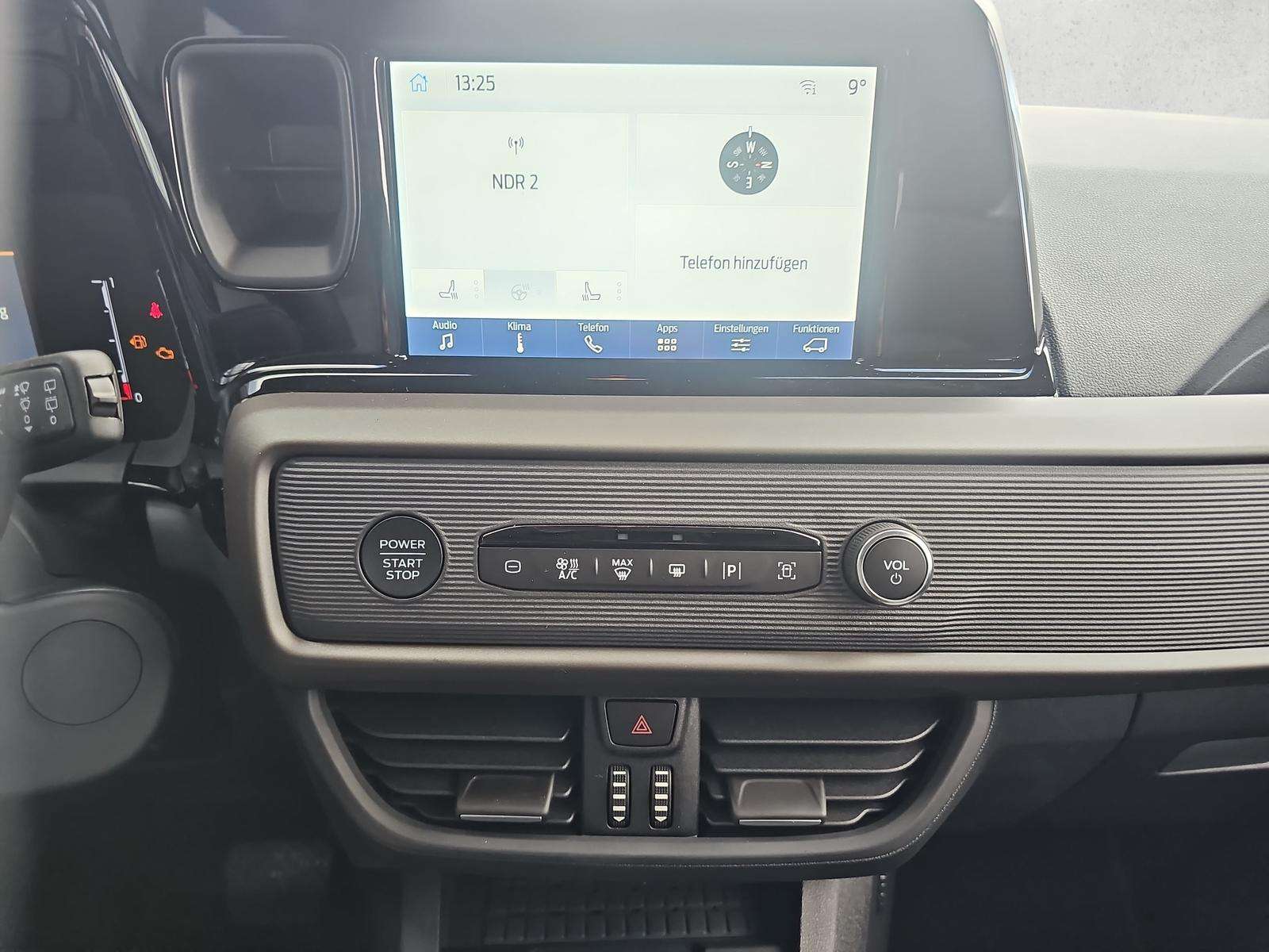 Fahrzeugbild eines Ford Tourneo Courier