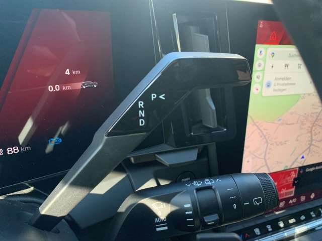 Fahrzeugbild eines Renault Scenic E-TECH