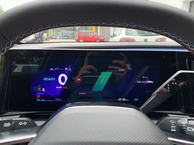 Fahrzeugbild eines Renault Megane E-TECH
