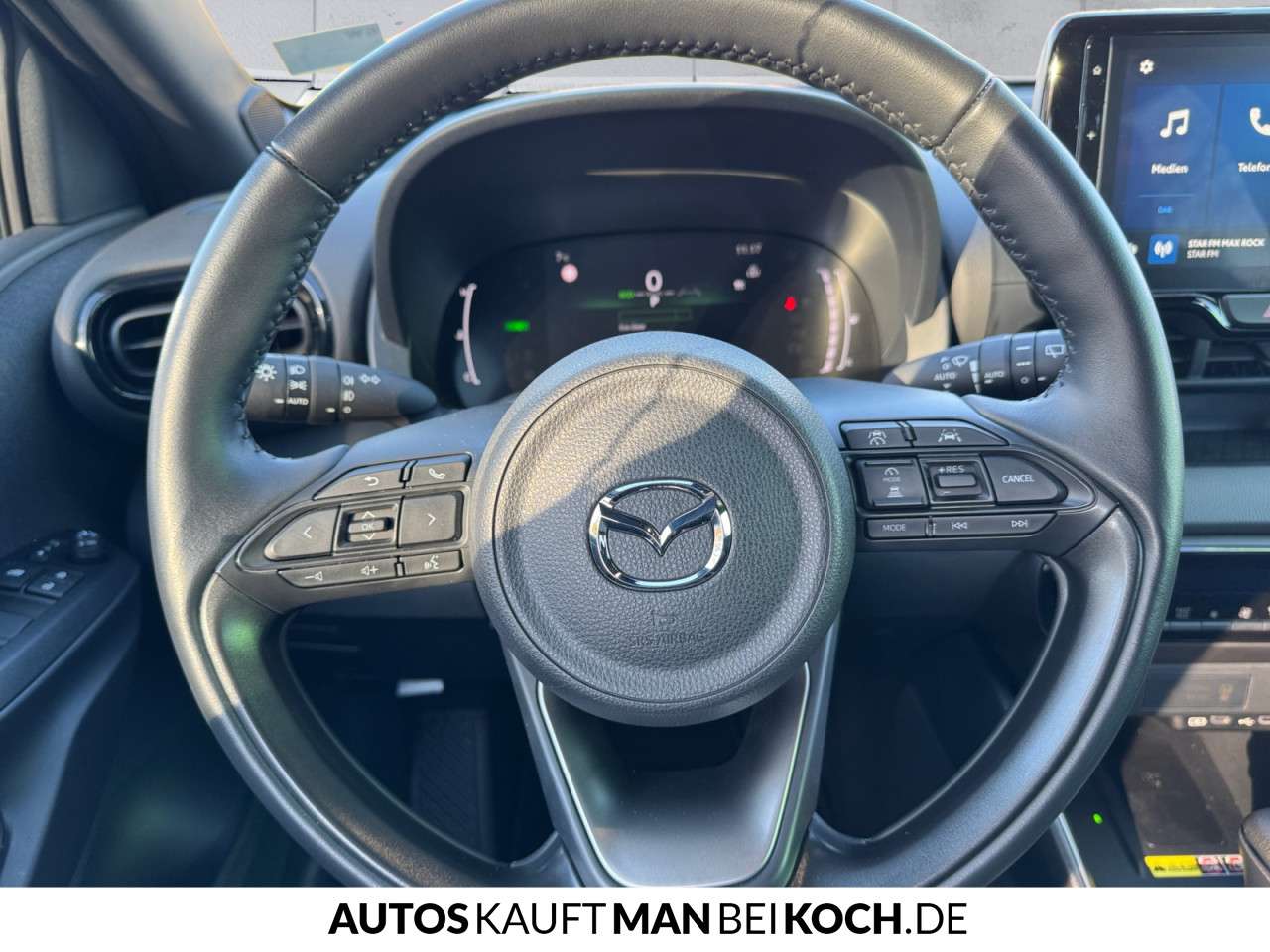 Fahrzeugbild eines Mazda Mazda2 Hybrid