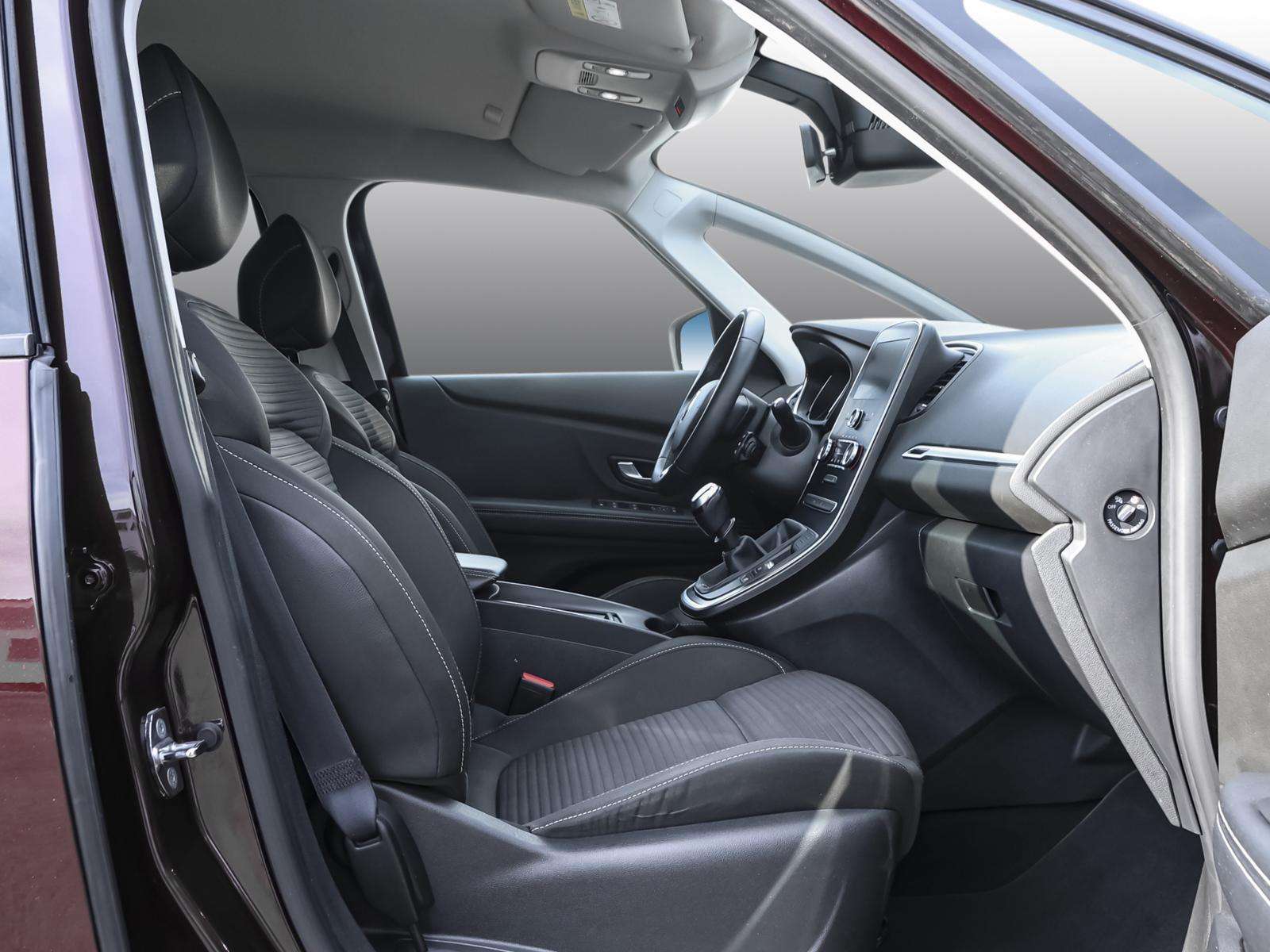 Fahrzeugbild eines Renault Grand Scénic