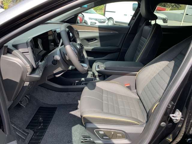 Fahrzeugbild eines Renault Megane E-TECH