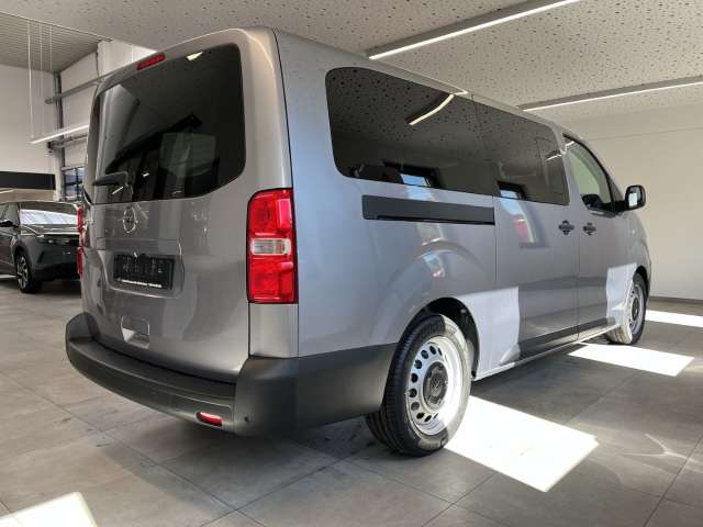 Fahrzeugbild eines Opel Vivaro