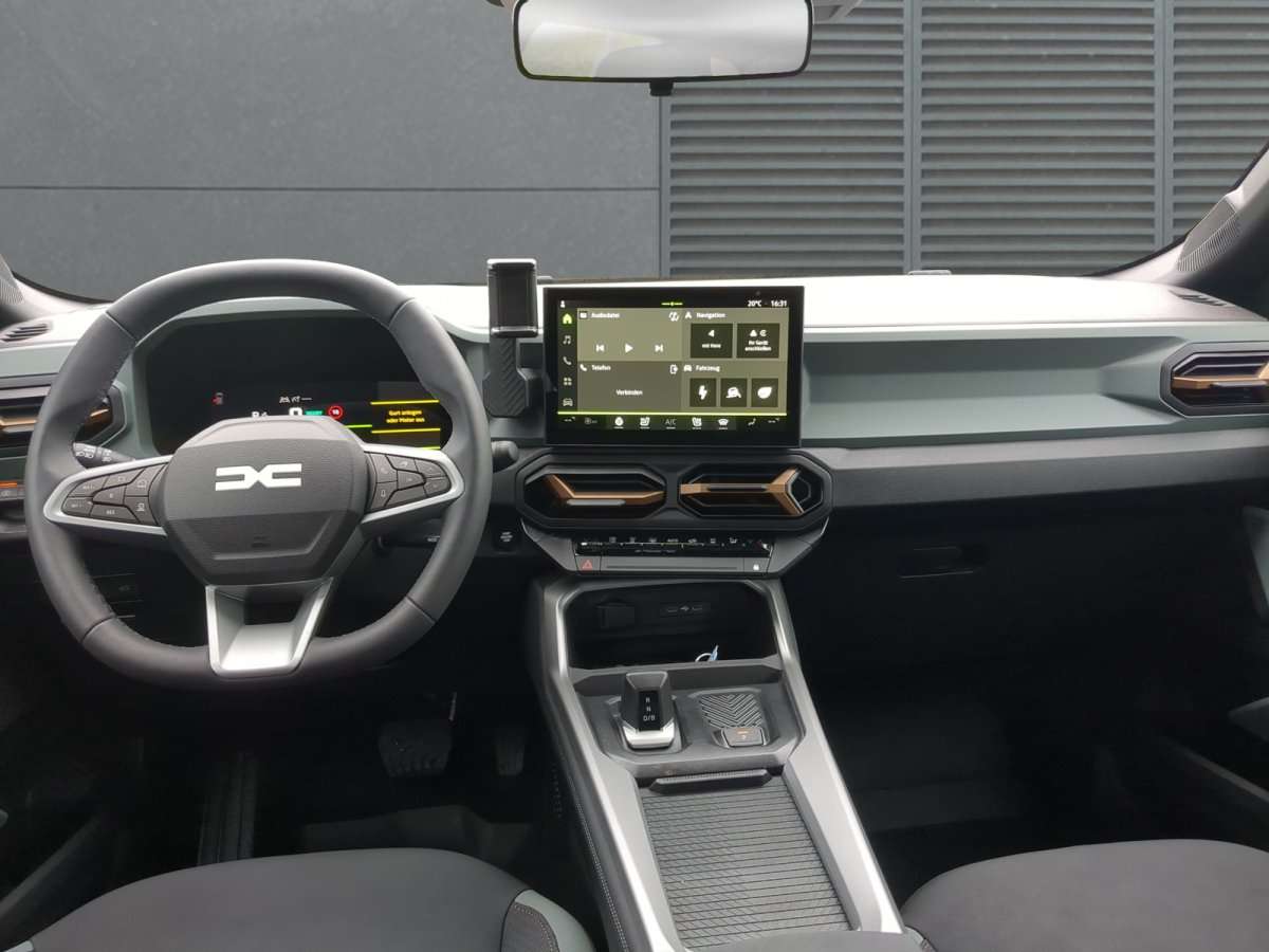 Fahrzeugbild eines Dacia Bigster