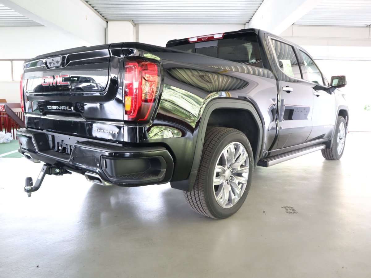 Fahrzeugbild eines GMC Sierra