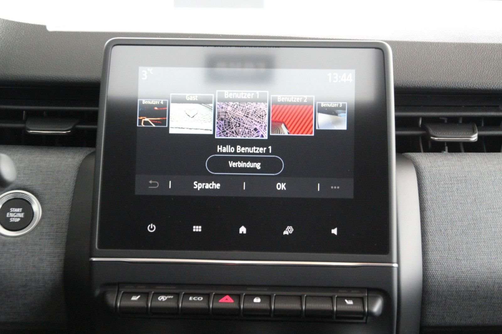 Fahrzeugbild eines Mitsubishi Colt