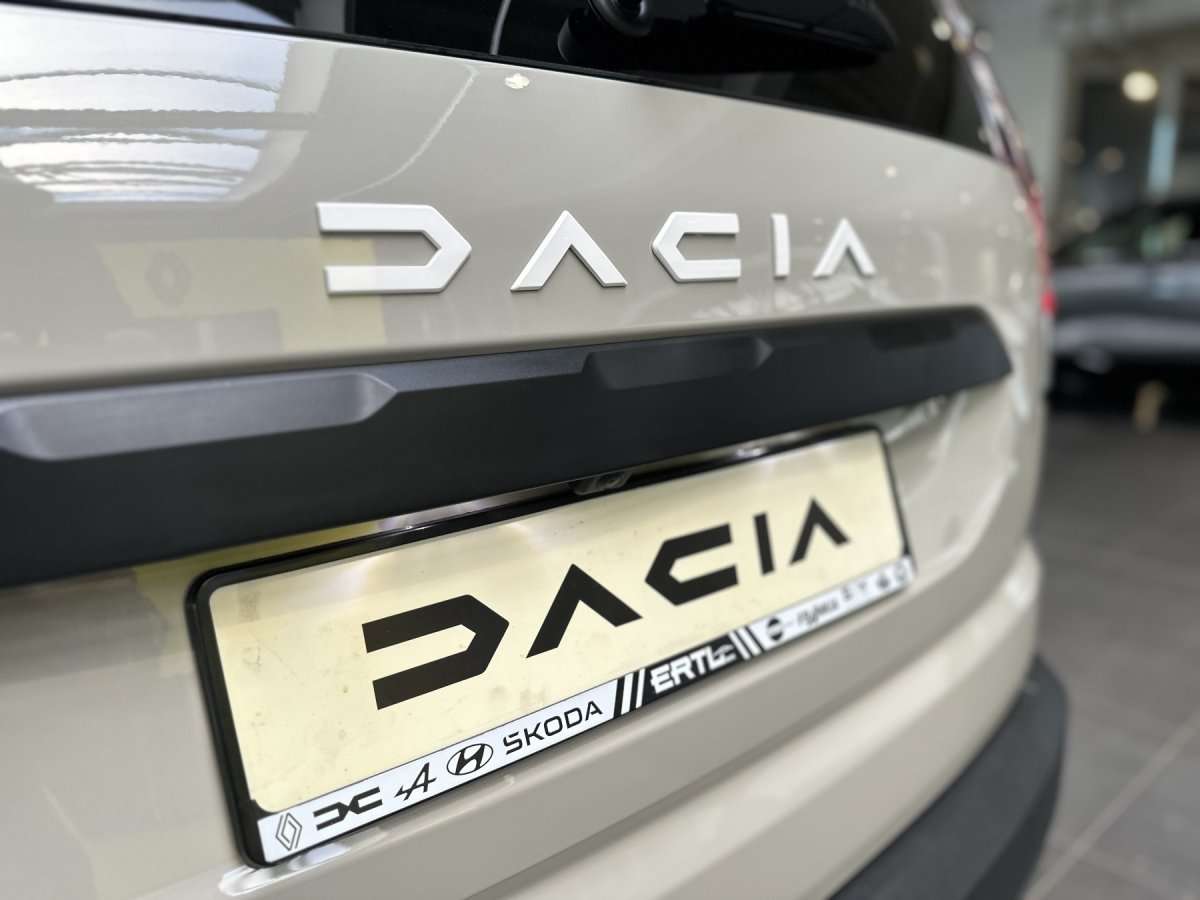 Fahrzeugbild eines Dacia Jogger