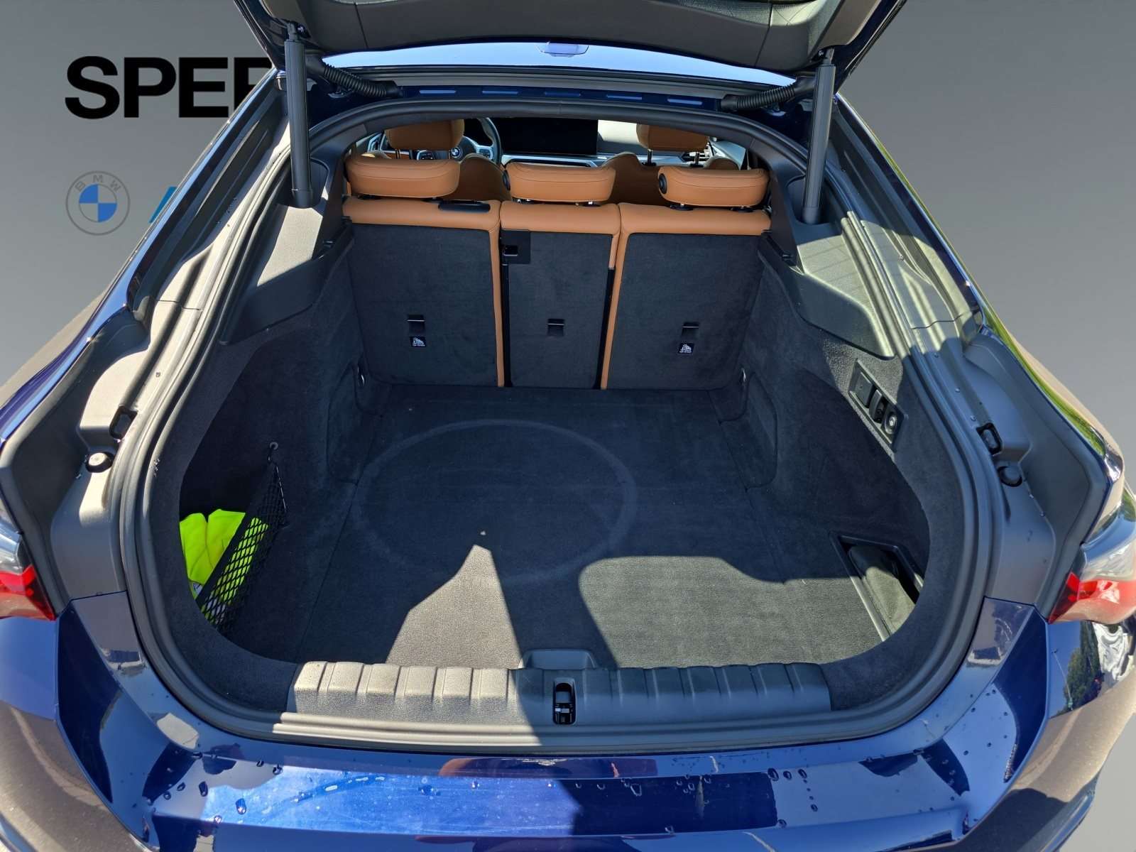 Fahrzeugbild eines BMW i4