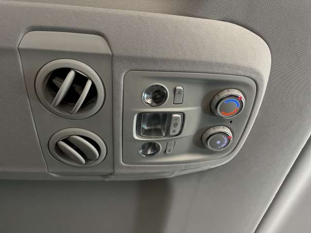 Fahrzeugbild eines Opel Vivaro