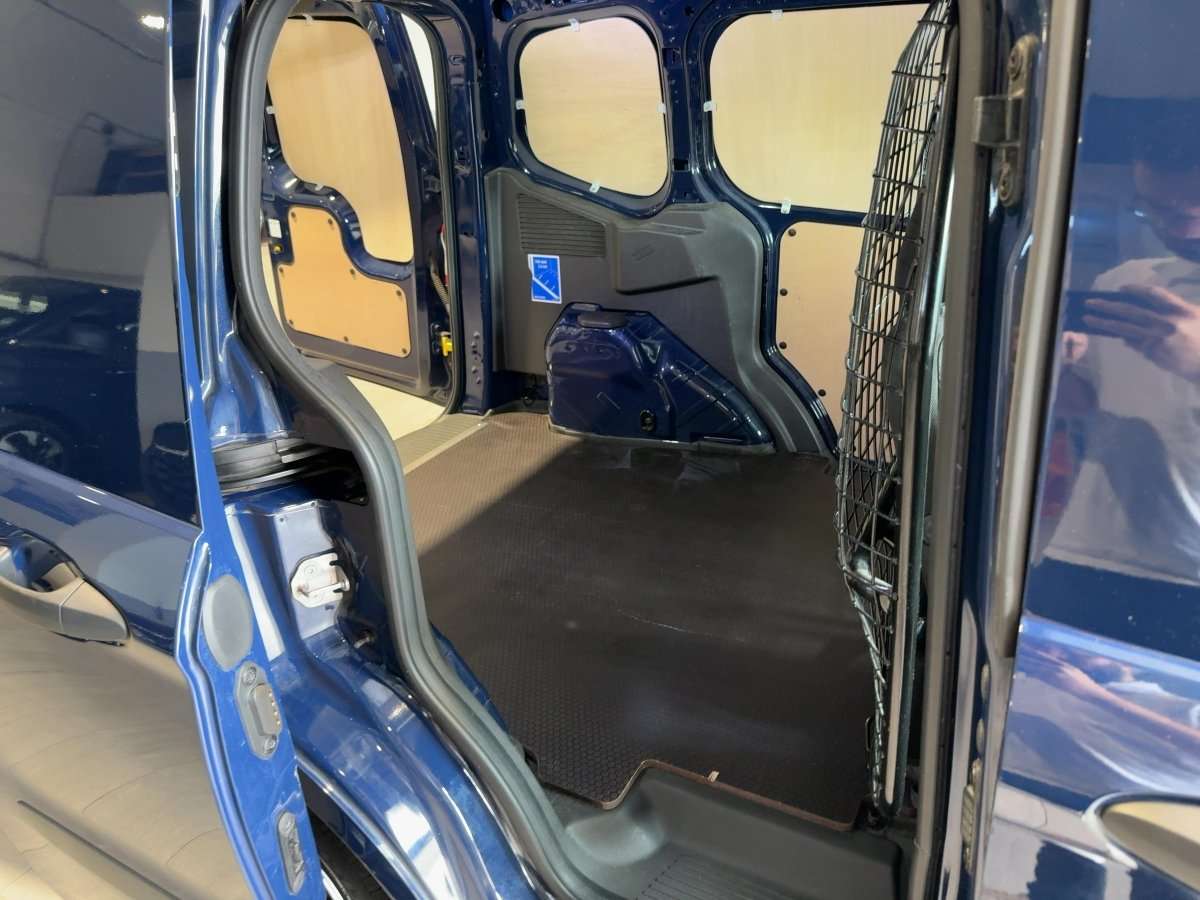 Fahrzeugbild eines Ford Transit Courier