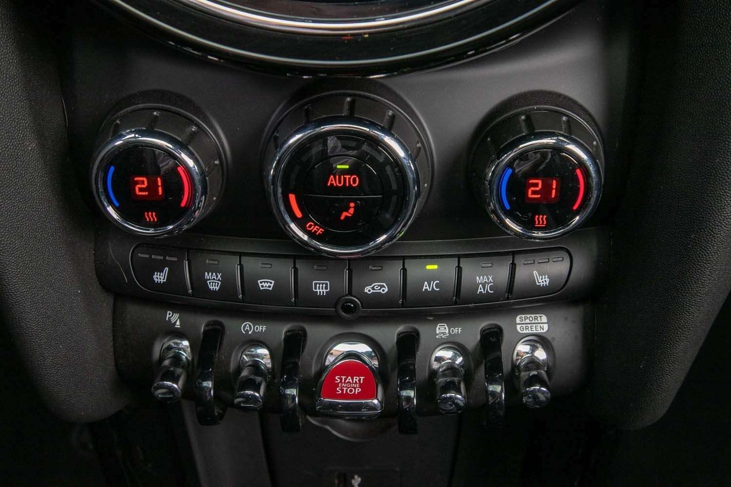 Fahrzeugbild eines MINI COOPER