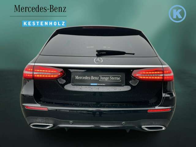 Fahrzeugbild eines Mercedes-Benz E-Klasse