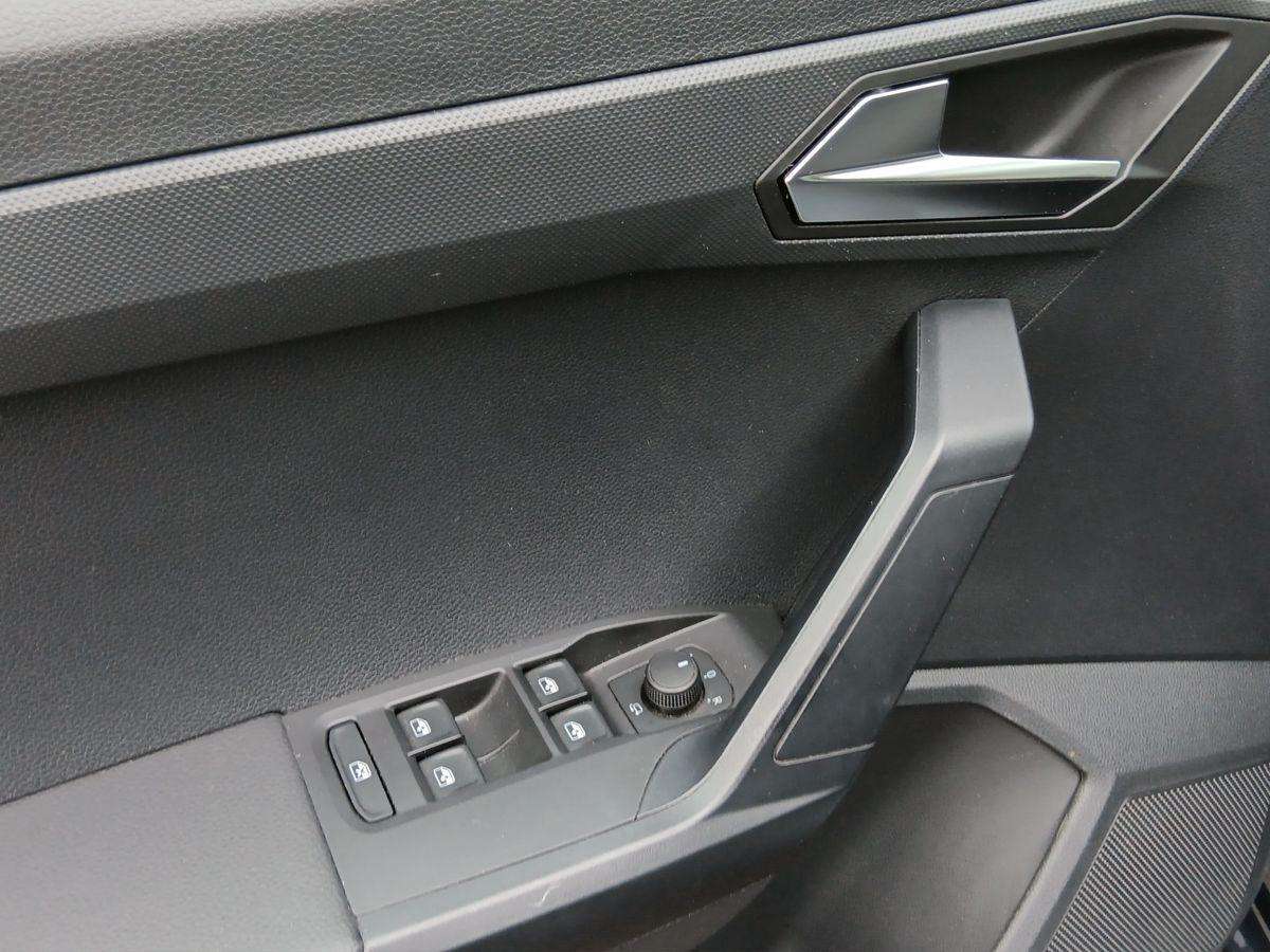 Fahrzeugbild eines SEAT Ibiza