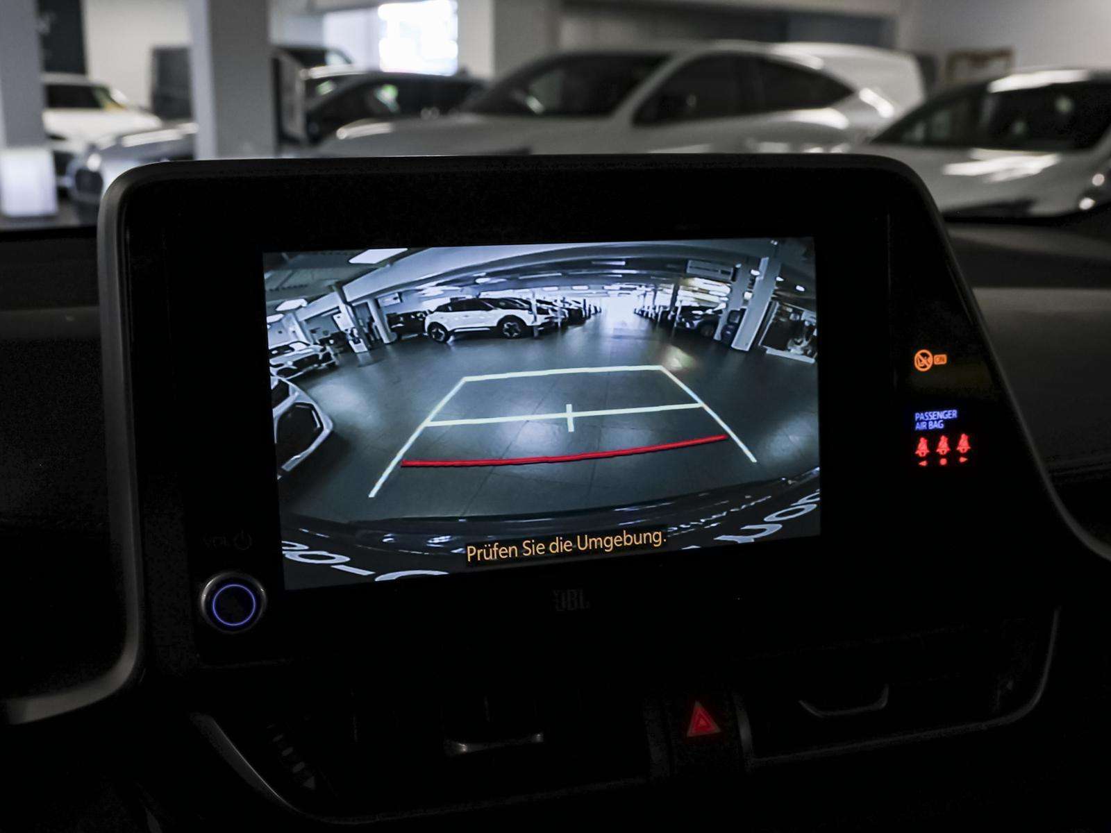 Fahrzeugbild eines Toyota C-HR