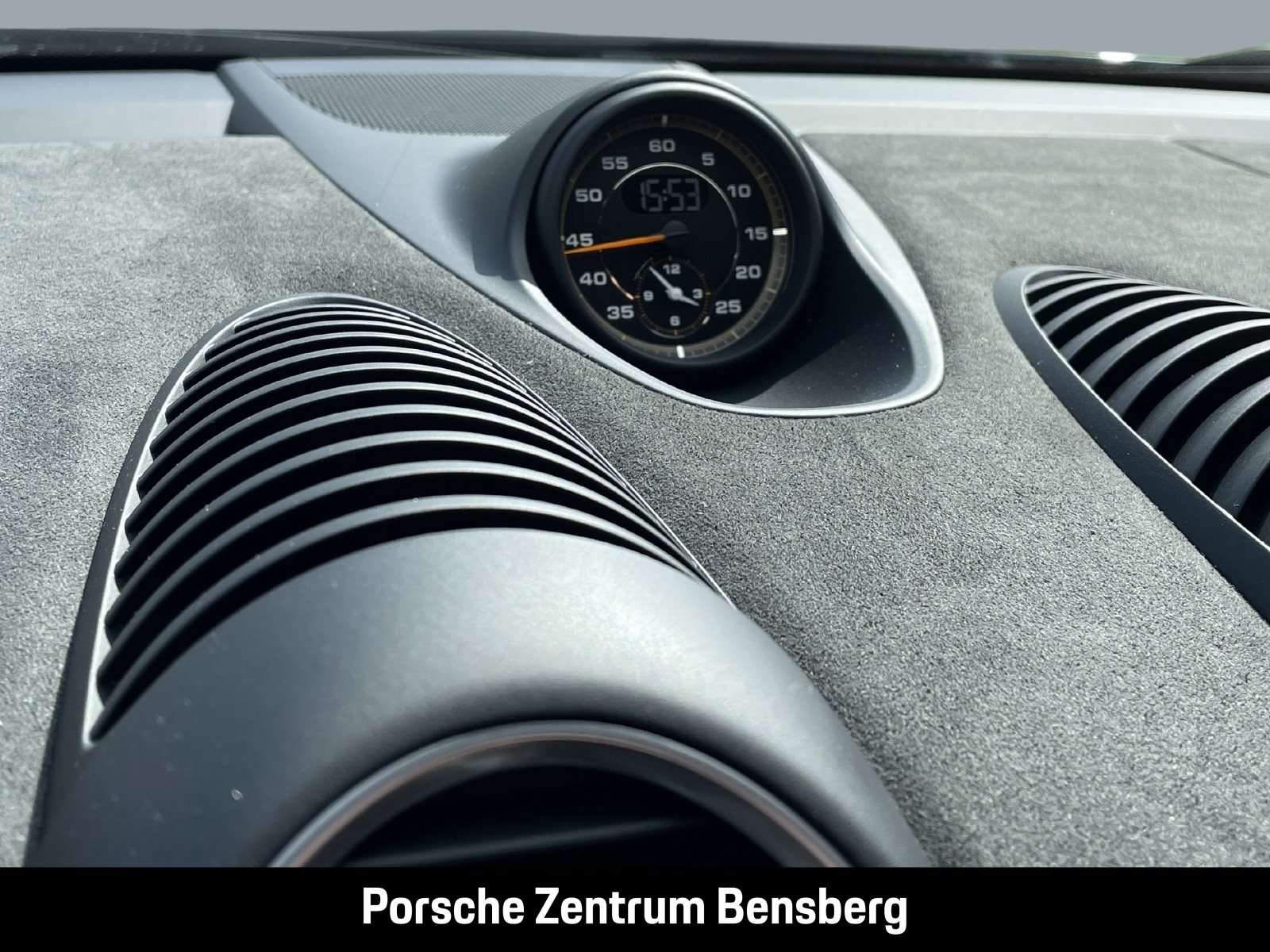 Fahrzeugbild eines Porsche Cayman