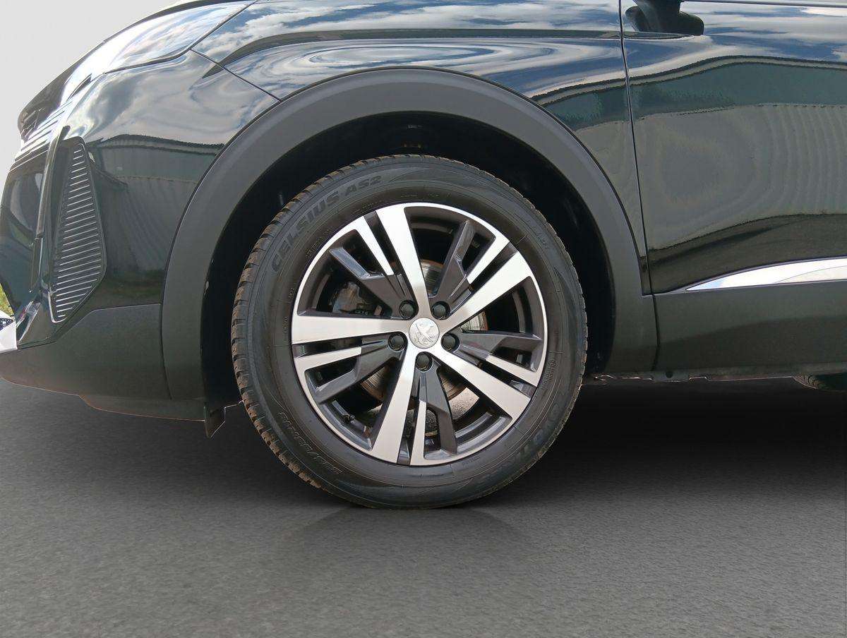 Fahrzeugbild eines Peugeot 3008