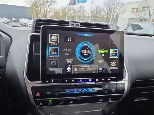 Fahrzeugbild eines Toyota Land Cruiser