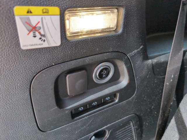 Fahrzeugbild eines Ford S-MAX