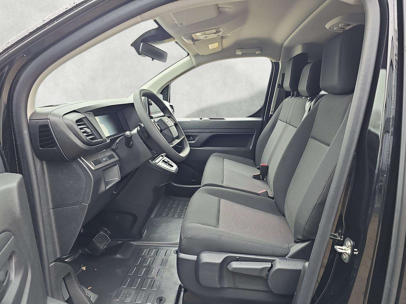 Fahrzeugbild eines Opel Vivaro