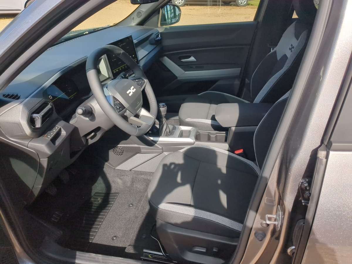 Fahrzeugbild eines Dacia Bigster