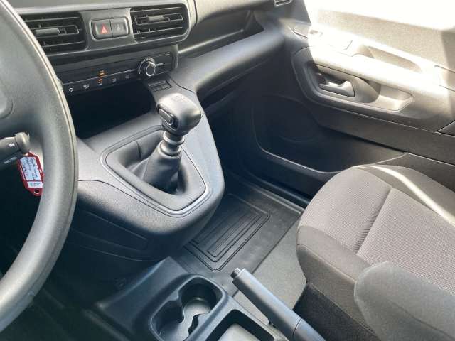 Fahrzeugbild eines Toyota Proace City
