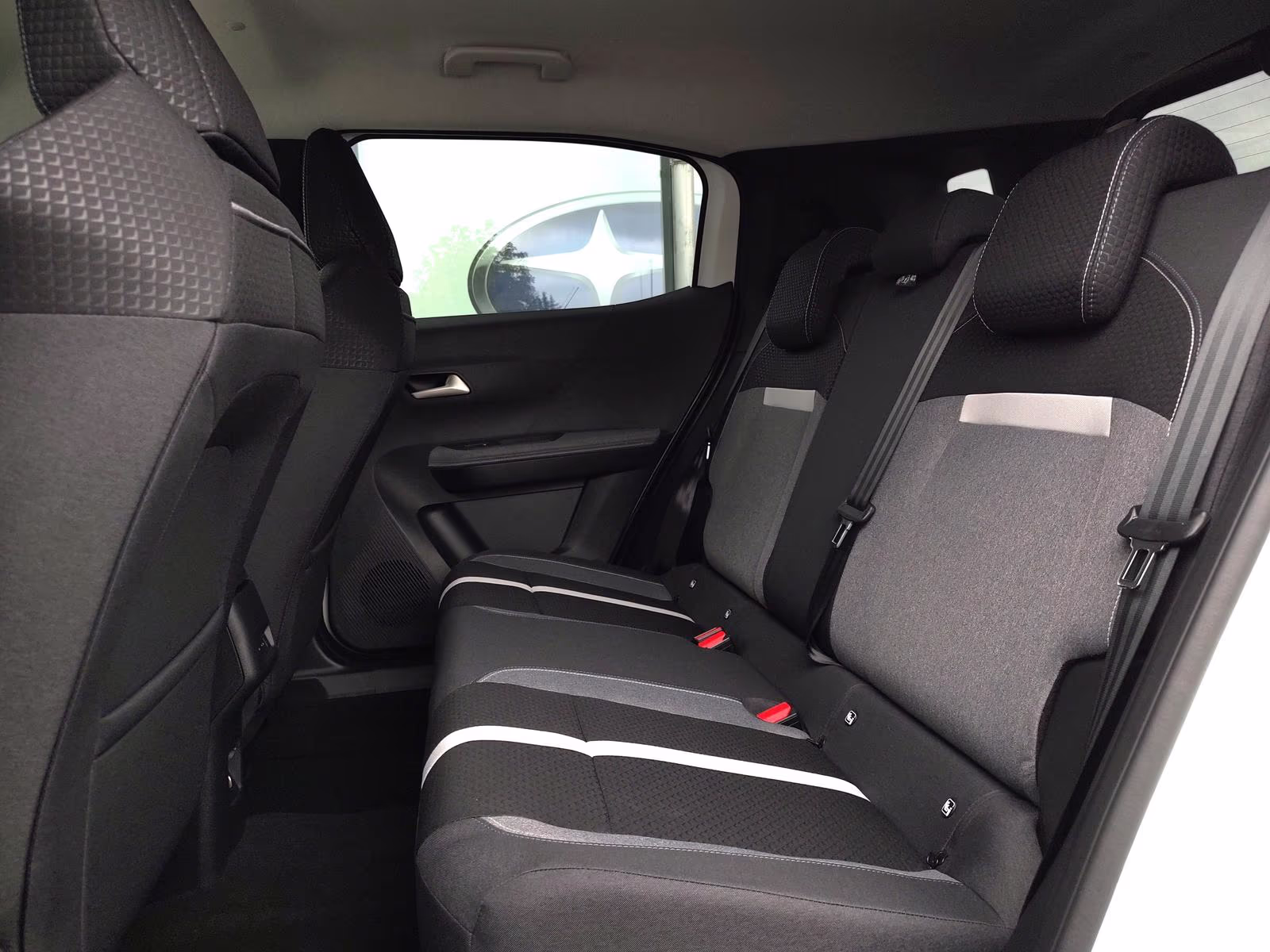 Fahrzeugbild eines Opel Frontera