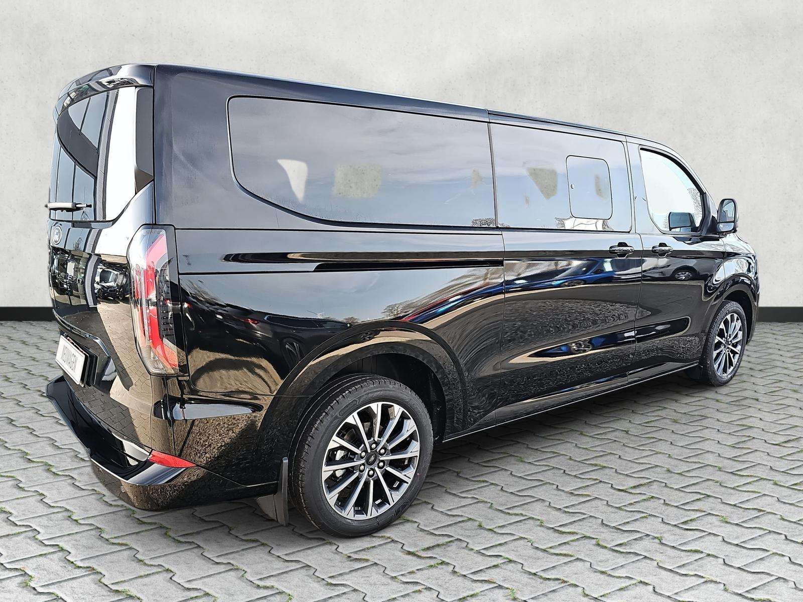 Fahrzeugbild eines Ford Tourneo Custom