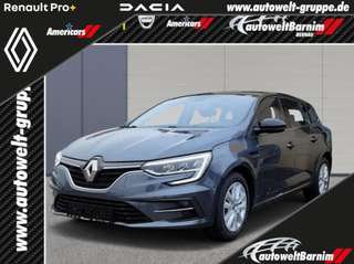 Schräge Frontansicht auf einen Renault Mégane , freigestellt