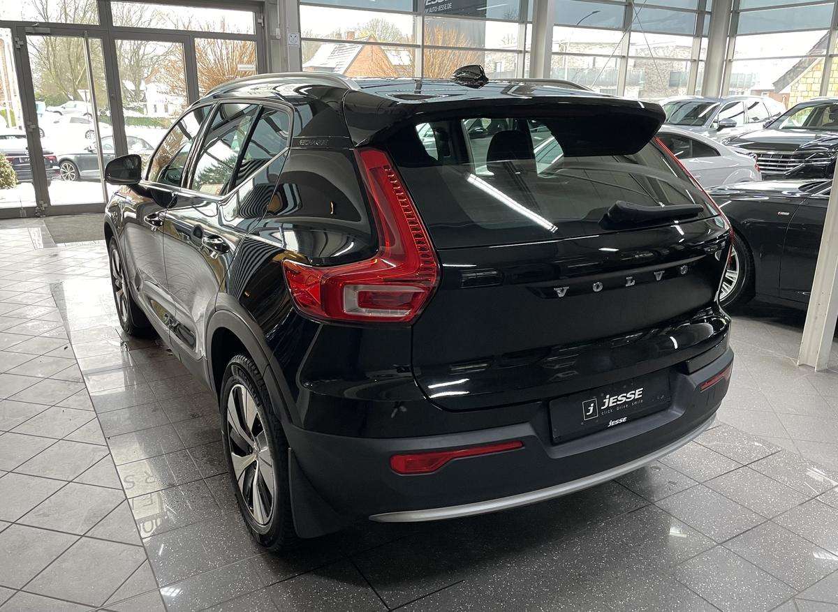 Fahrzeugbild eines Volvo XC40