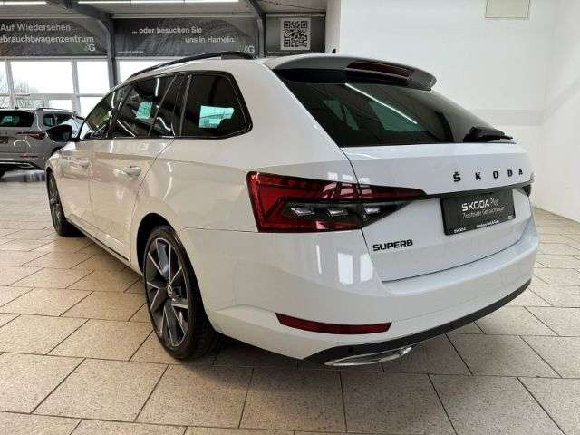 Fahrzeugbild eines Skoda Superb