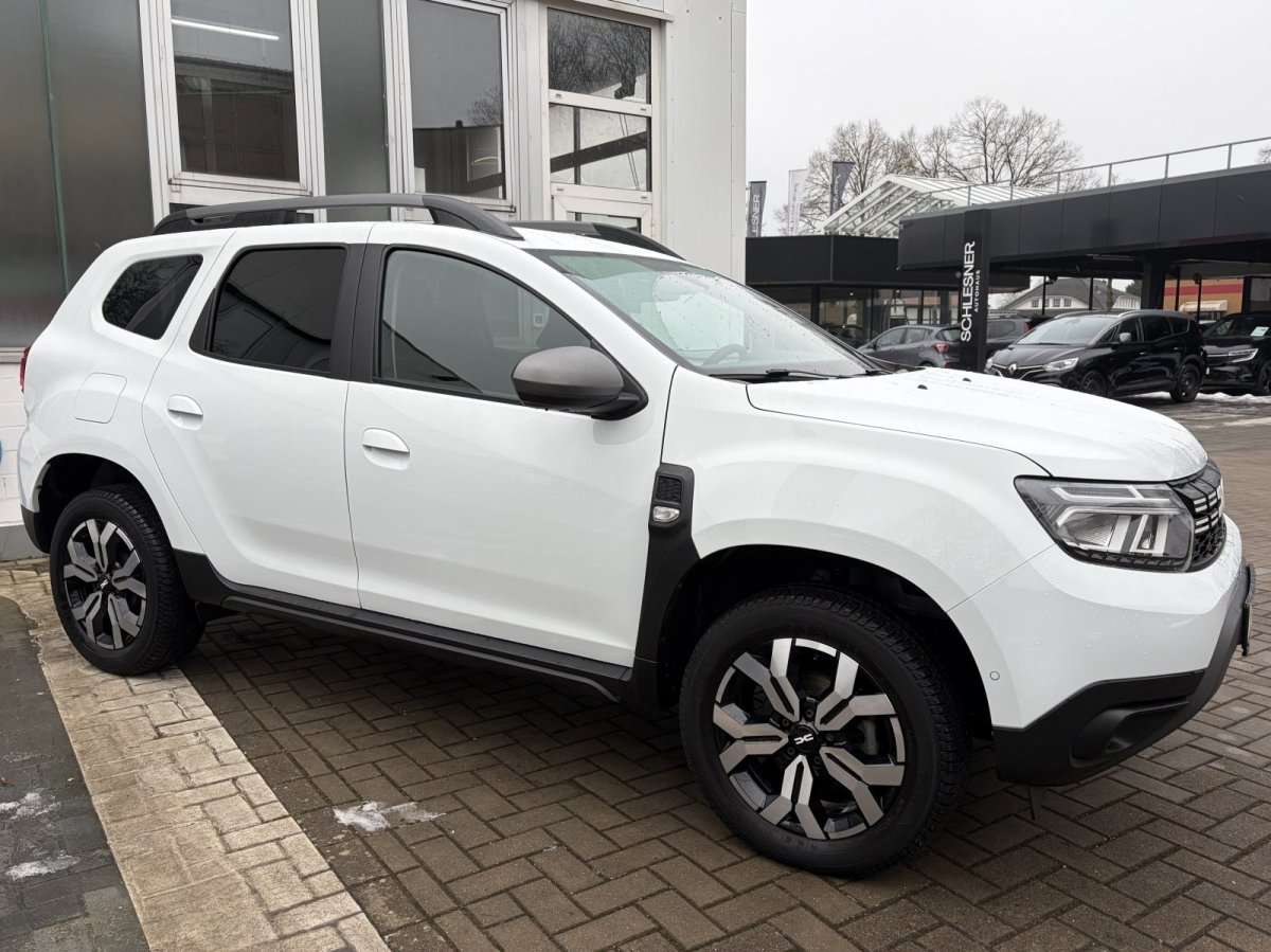 Fahrzeugbild eines Dacia Duster