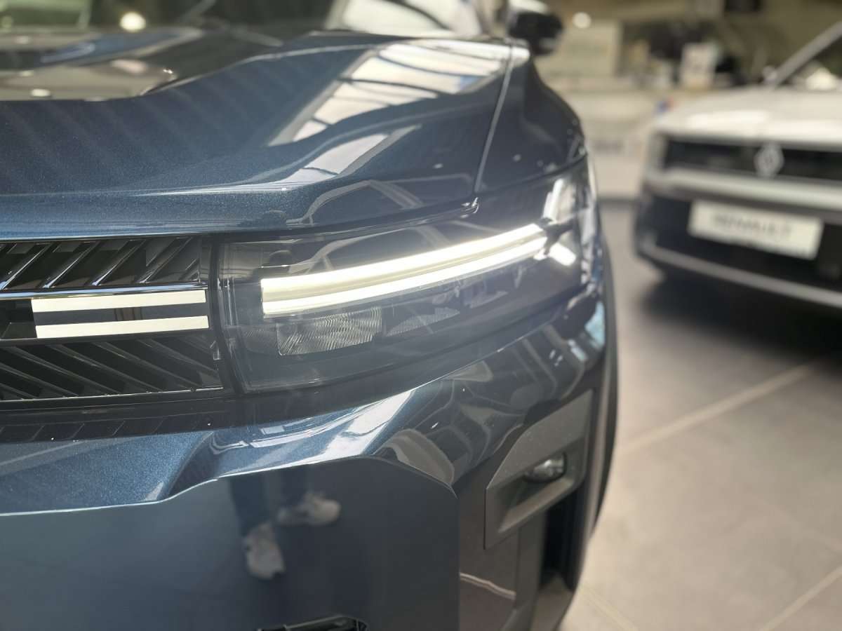 Fahrzeugbild eines Dacia Bigster