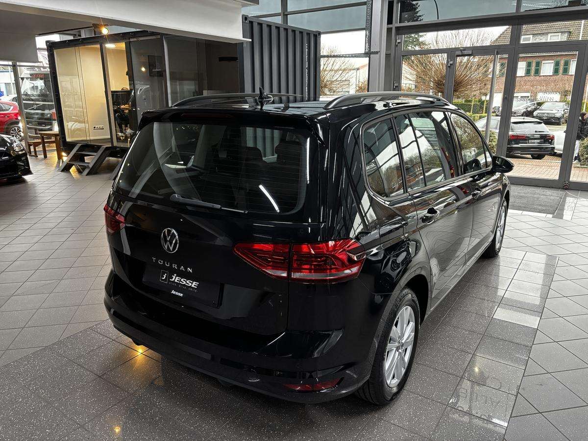 Fahrzeugbild eines Volkswagen Touran