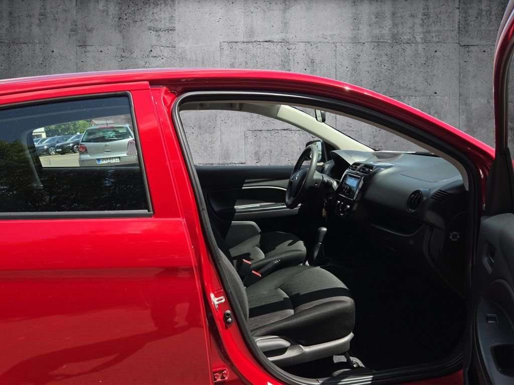 Fahrzeugbild eines Mitsubishi Space Star