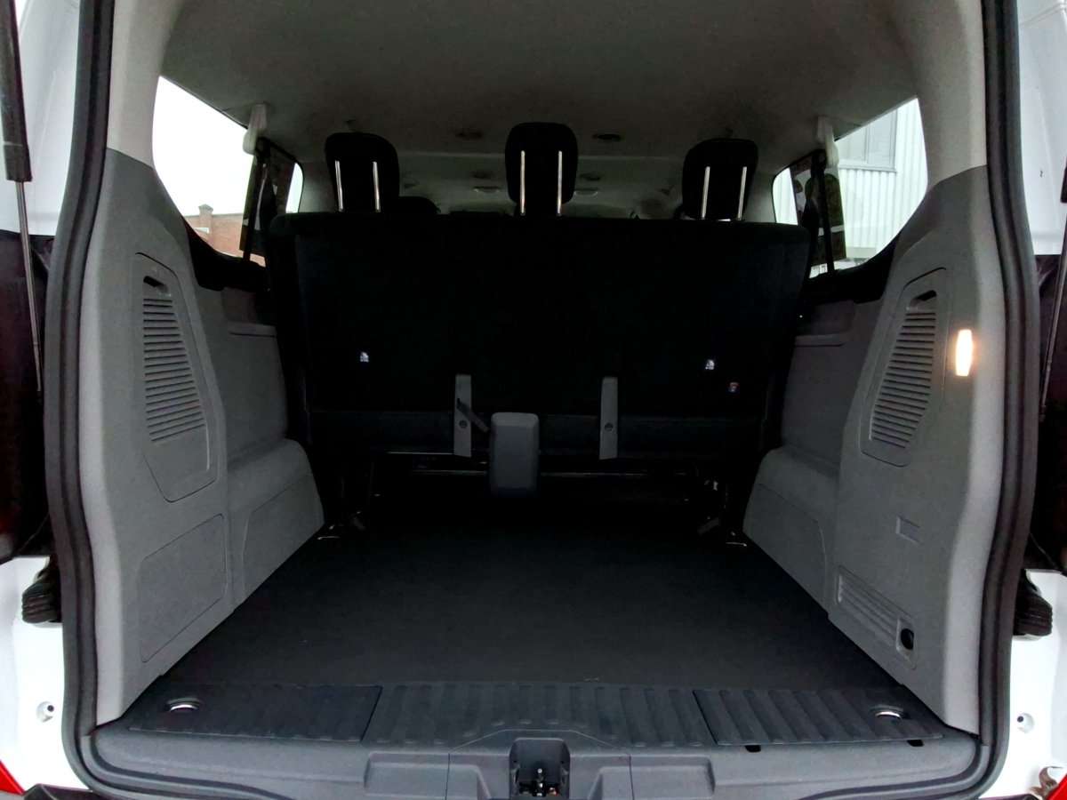 Fahrzeugbild eines Ford Transit Custom