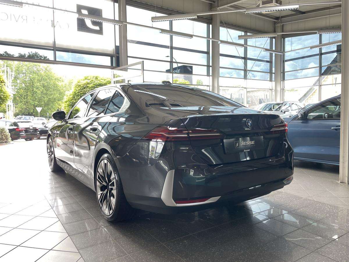 Fahrzeugbild eines BMW 5er-Reihe